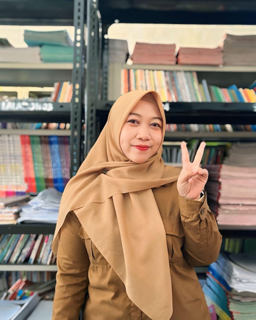 Ratu Etna Annisa, S.Pd